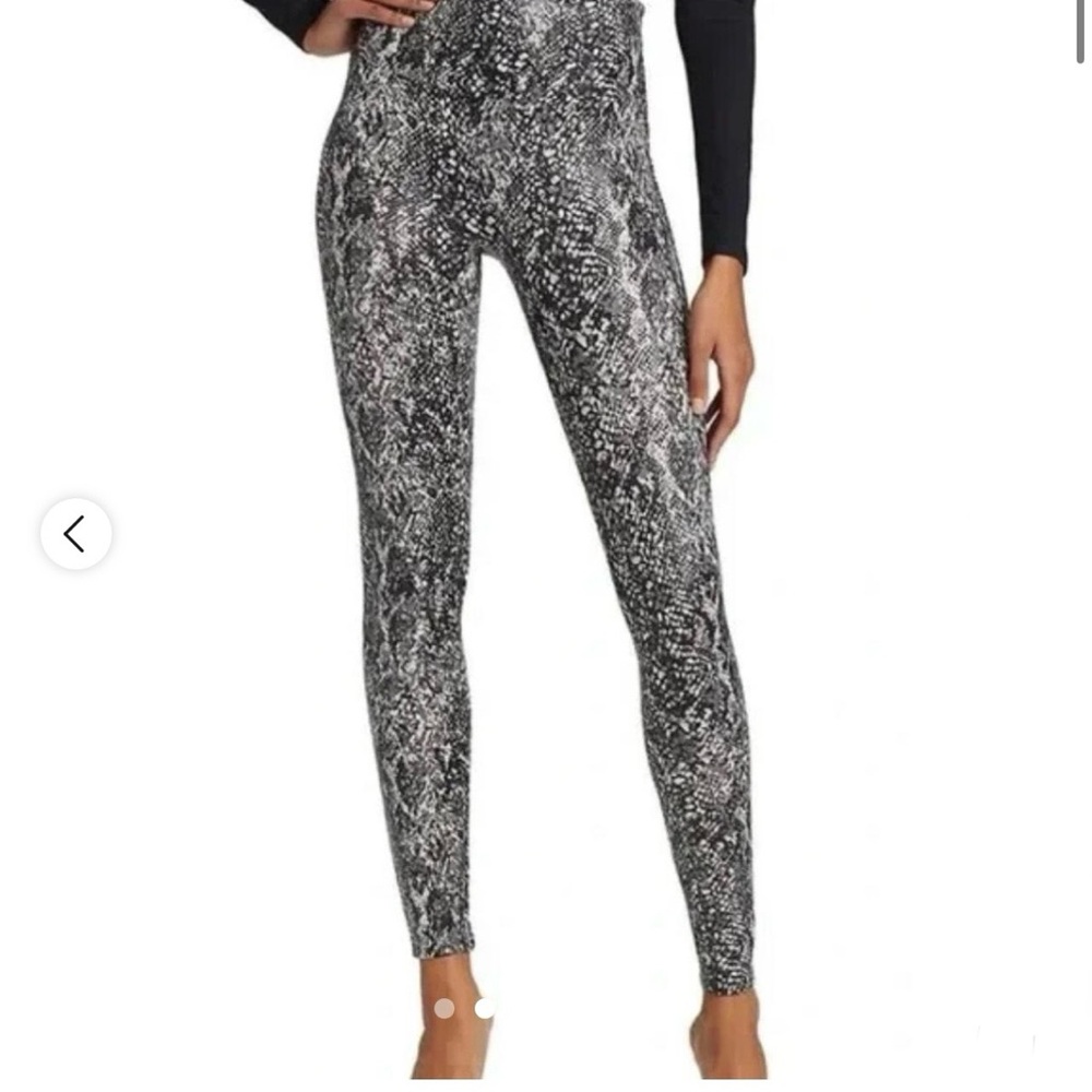 Spanx Snake Skin Leggings NWT Size L